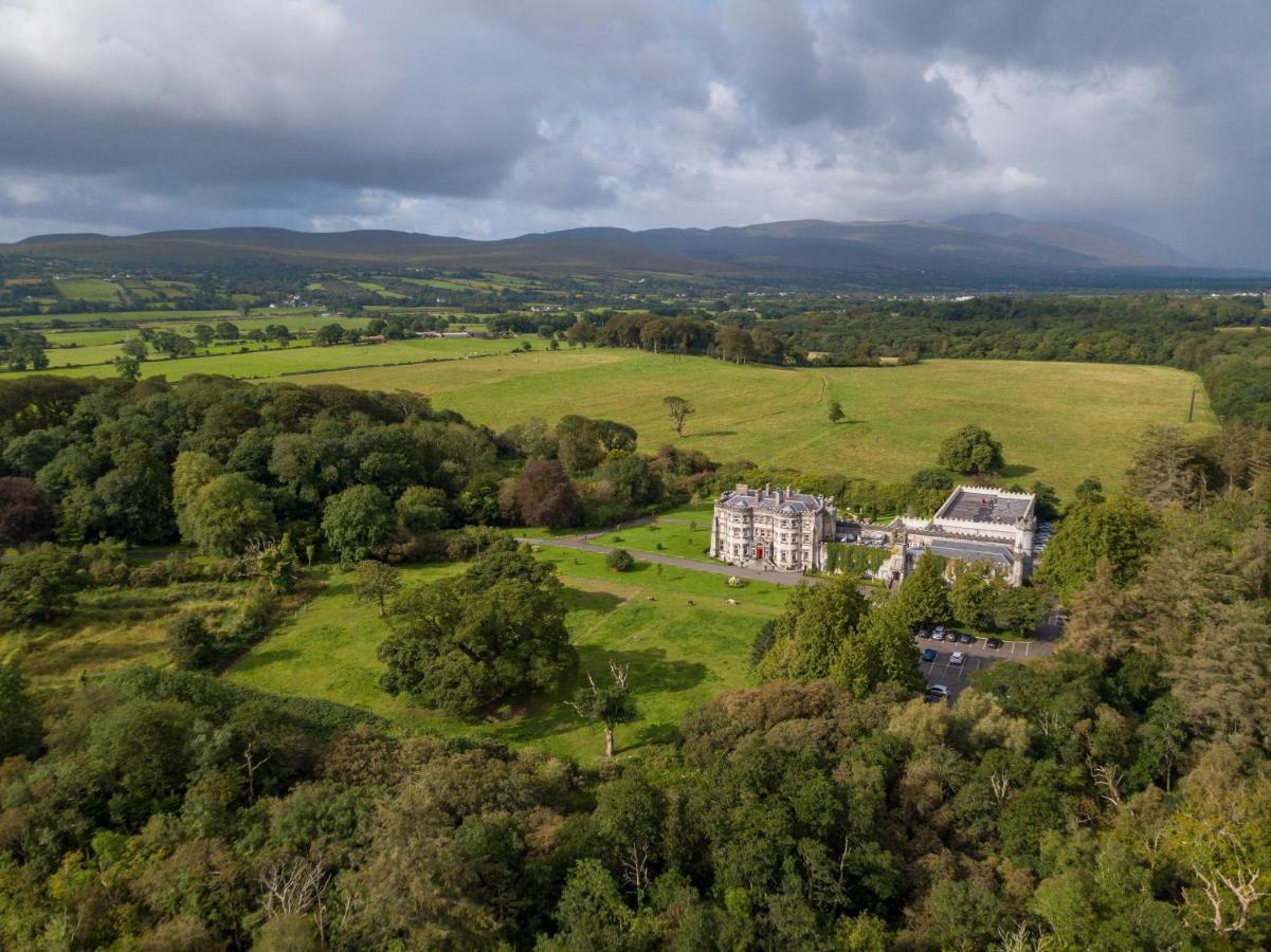 Ballyseede Castle Тралий Екстериор снимка