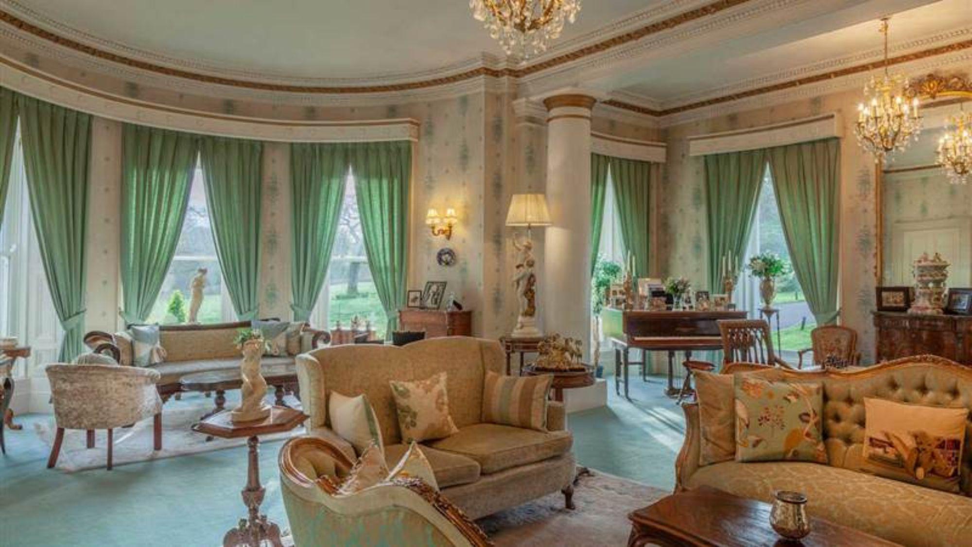 Ballyseede Castle Тралий Екстериор снимка